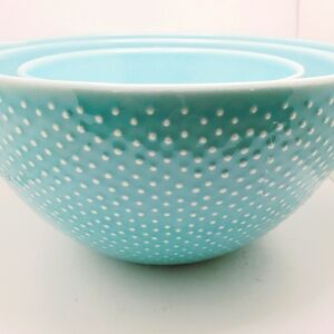 Vintage Primagera 3 Nesting Bowls Robin Egg Blue Raised Dots Cottagecore Kitchen